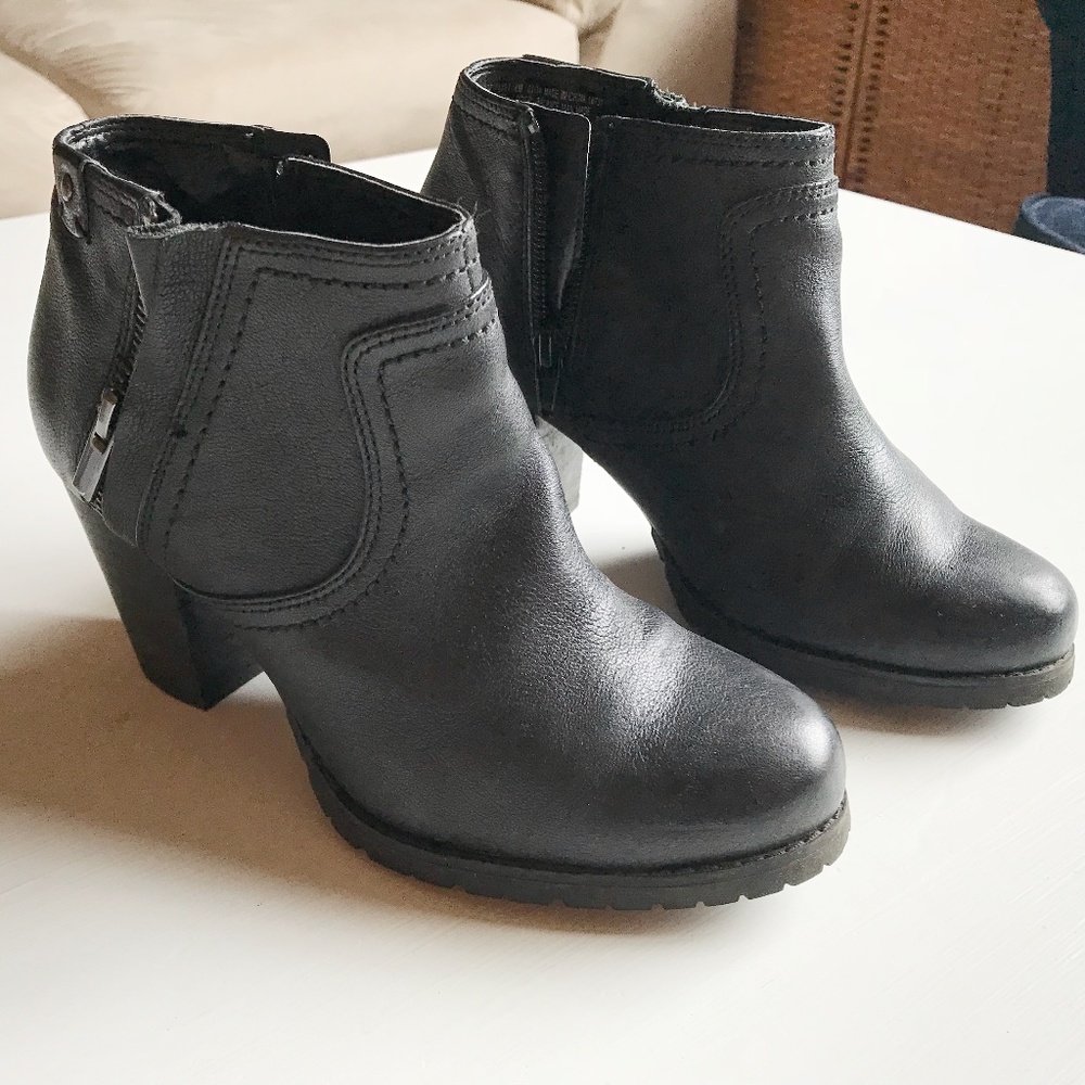 Clarks Artisan Heeled Booties with zipper detail